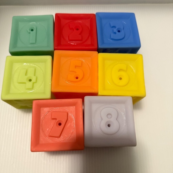 Infantino Colorful Soft Rubber Baby Building Blocks Lot of 8 Animals Numbers - Picture 3 of 8